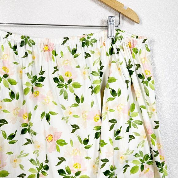 Never A Wallflower NWT Women’s Floral Print Button Back Off The Shoulder Top L - Picture 3 of 10
